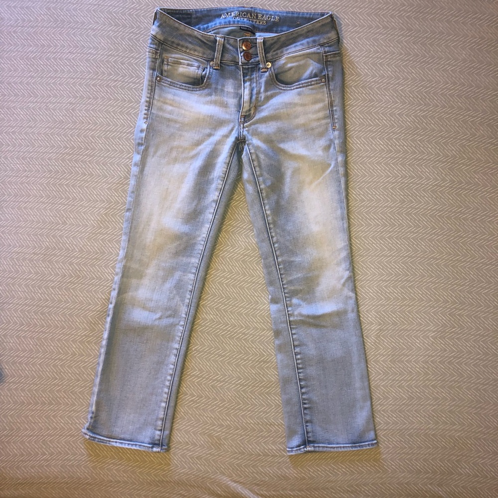 🚫DONATED🚫 American Eagle Cropped Jeans Size 2